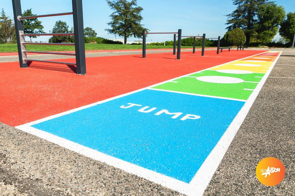 SAINT-GENIS-LAVAL - Aire multisport