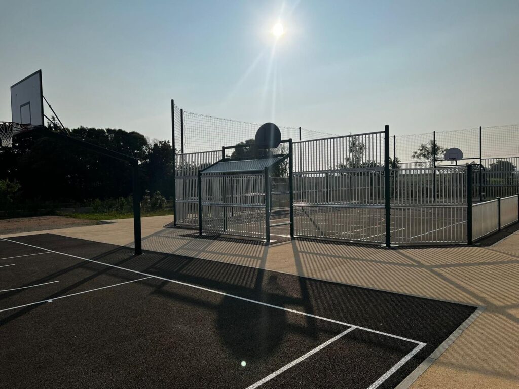 SODIMAS - Terrain multisport